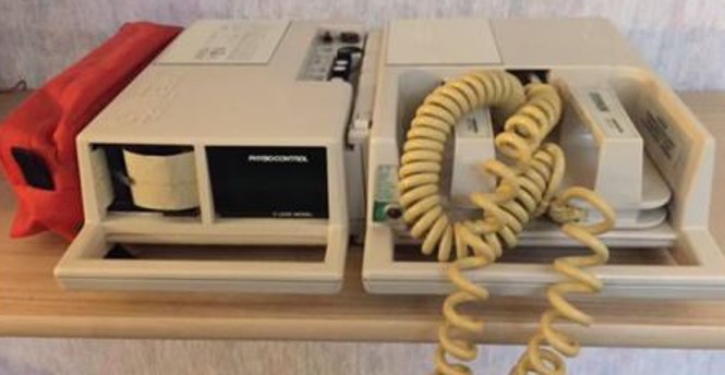 Figure 12: Physio Control Lifepak 5 (Photo: DOTmed)