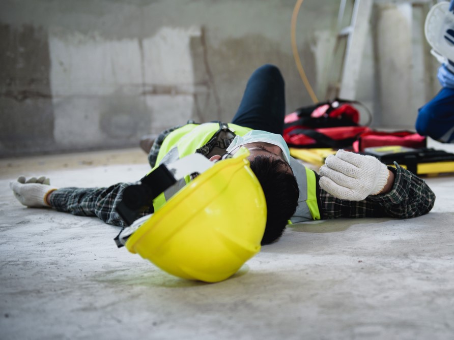 The objective of this study was to analyze the association between out-of-hospital blood pressure and outcomes across the entire range of values. 