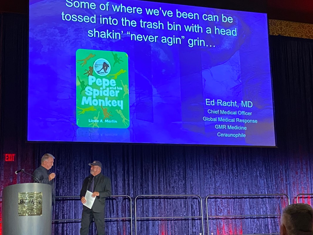 Gathering of Eagles speaker Ed Racht, MD (left), is introduced by course coordinator Paul Pepe, MD. (Photos: AJ Heightman) 