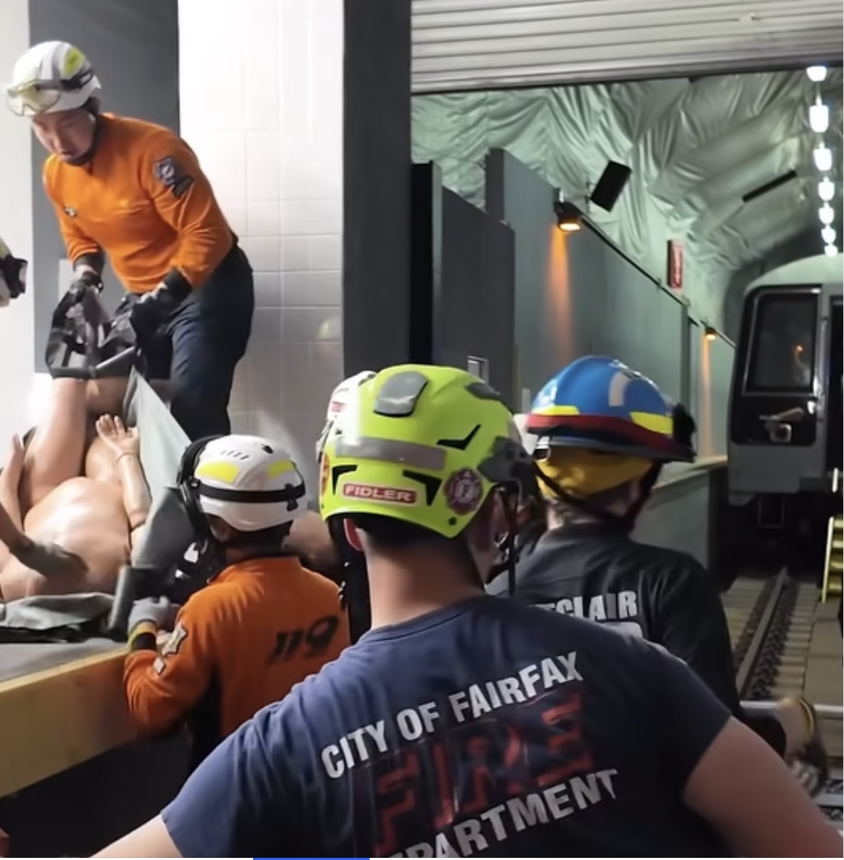 Students practice in the subway simulator (Credit: FDNY)