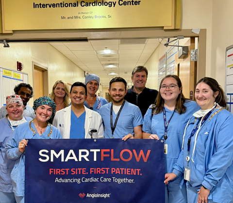 The SMARTFLOW™ clinical team at the Minneapolis Heart Institute Foundation (MHIF) at Allina Health Minneapolis Heart Institute, Abbott Northwestern Hospital, following enrollment of the first patient in the SMARTFLOW™ clinical study.