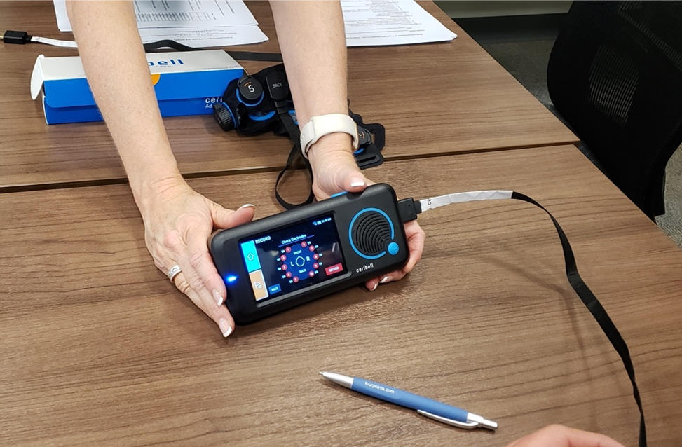 The Ceribell device has an algorithm that can read the EEG and alert anyone that someone is having a seizure. 