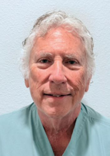 Raymond headshot.png 