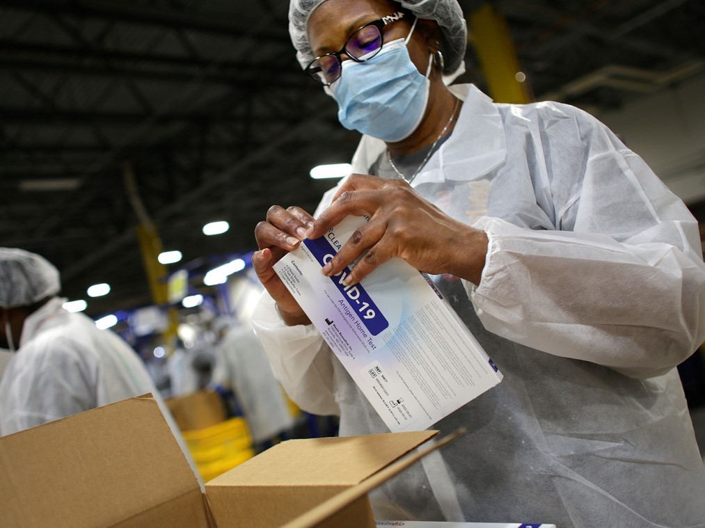 Senate Bill 416 would require state agencies to prioritize procurement of PPE made in Virginia and/or the US&nbsp;if there are three or more bids for a contract. (Photo: Stephen M. Katz/TNS) 