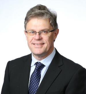 Ian Davis, MBBS, Monash University