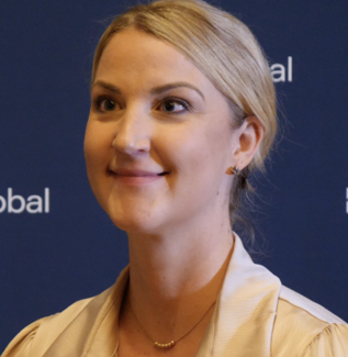 headshot of Amanda Murray