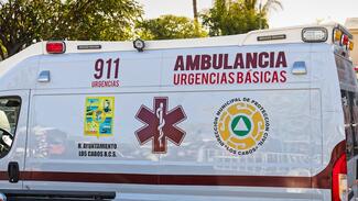Ambulance in Los Cabos Mexico, Rosemarie Mosteller - stock.adobe.com
