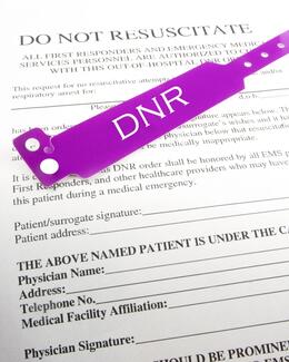 do not resuscitate orders and bracelet