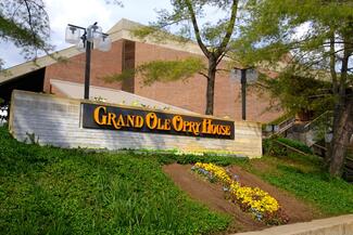 Grand Ole Opry House Sign